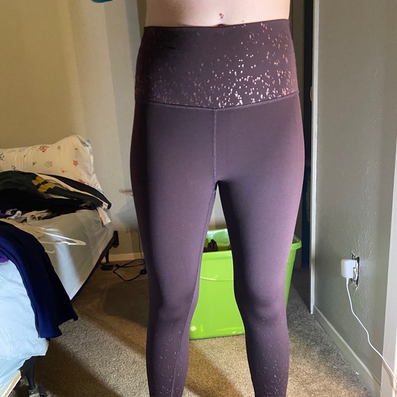 Maroon Leggings - Picture 3 of 4